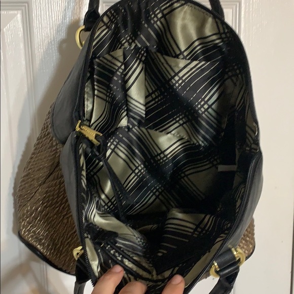 London Fog Satchel - Picture 4 of 5